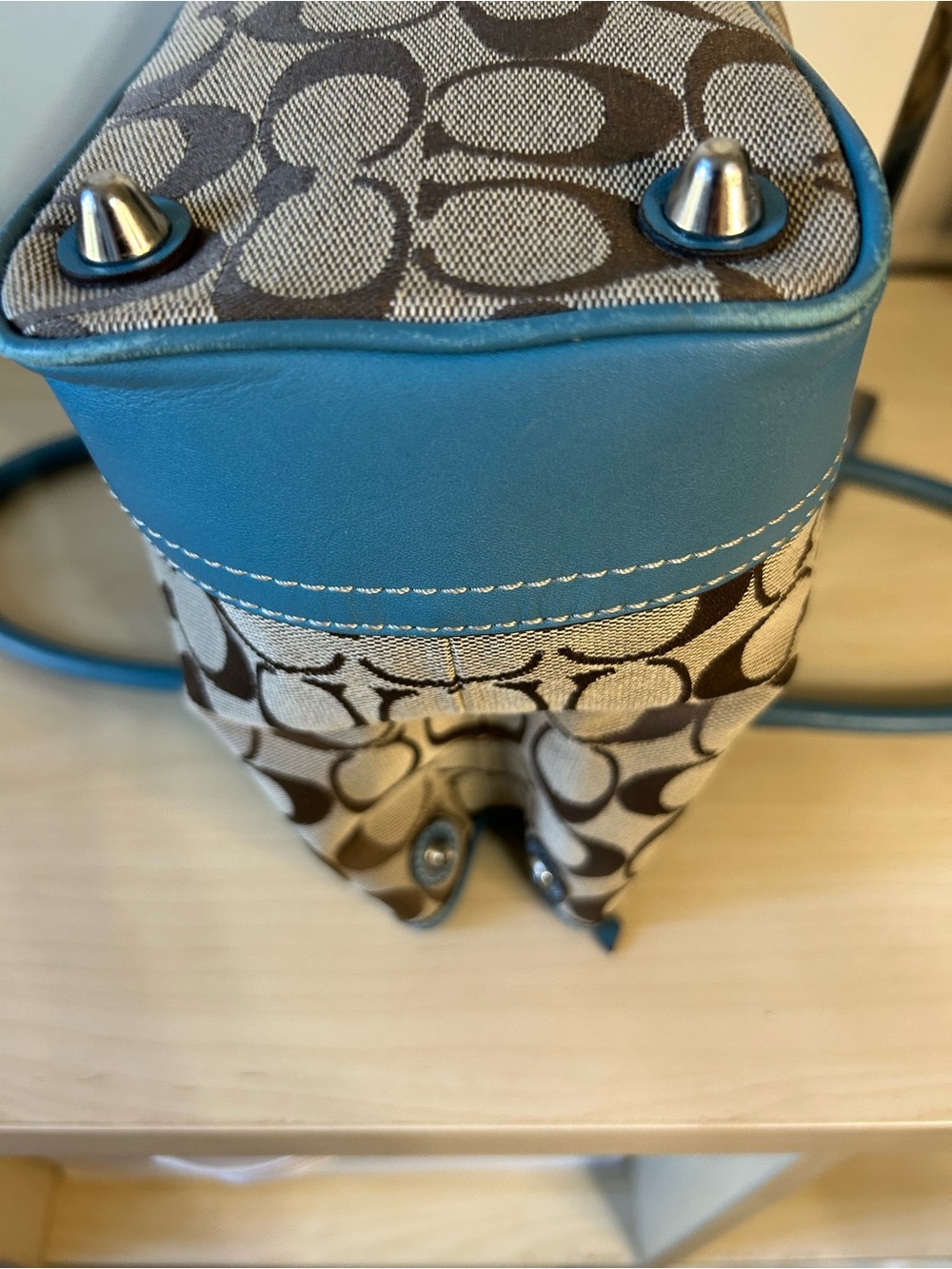 Coach Hamptons Signature EW Gallery Crossbody Tote - Picture 6 of 9
